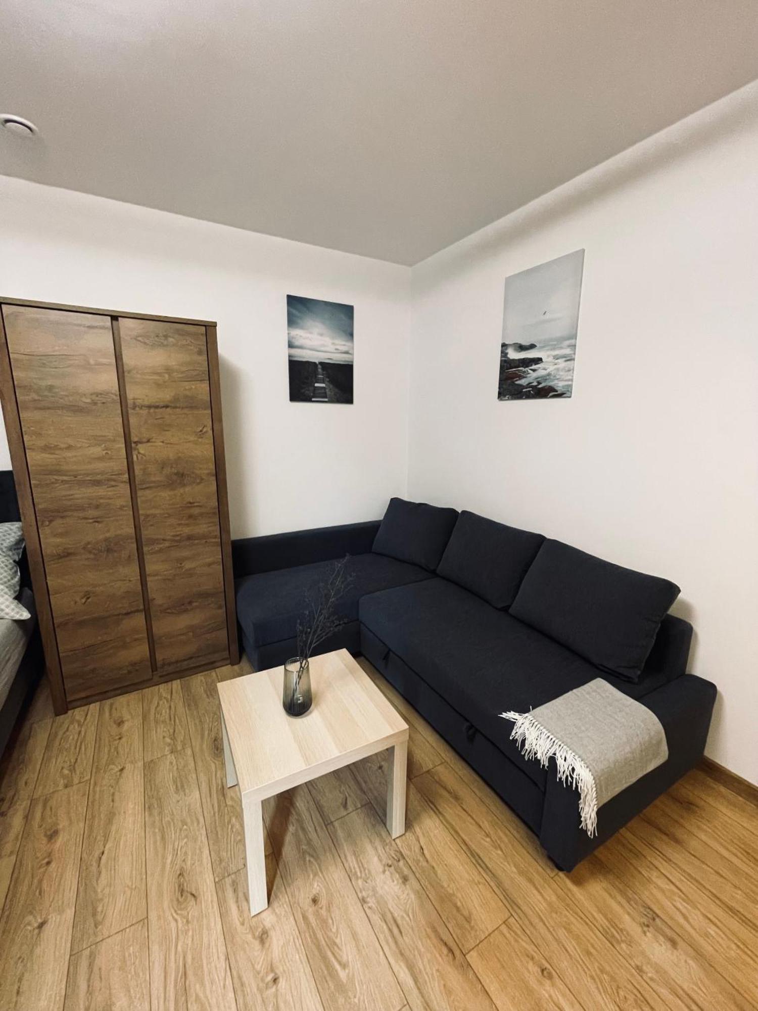 Route 7 Rooms Myślenice Eksteriør billede