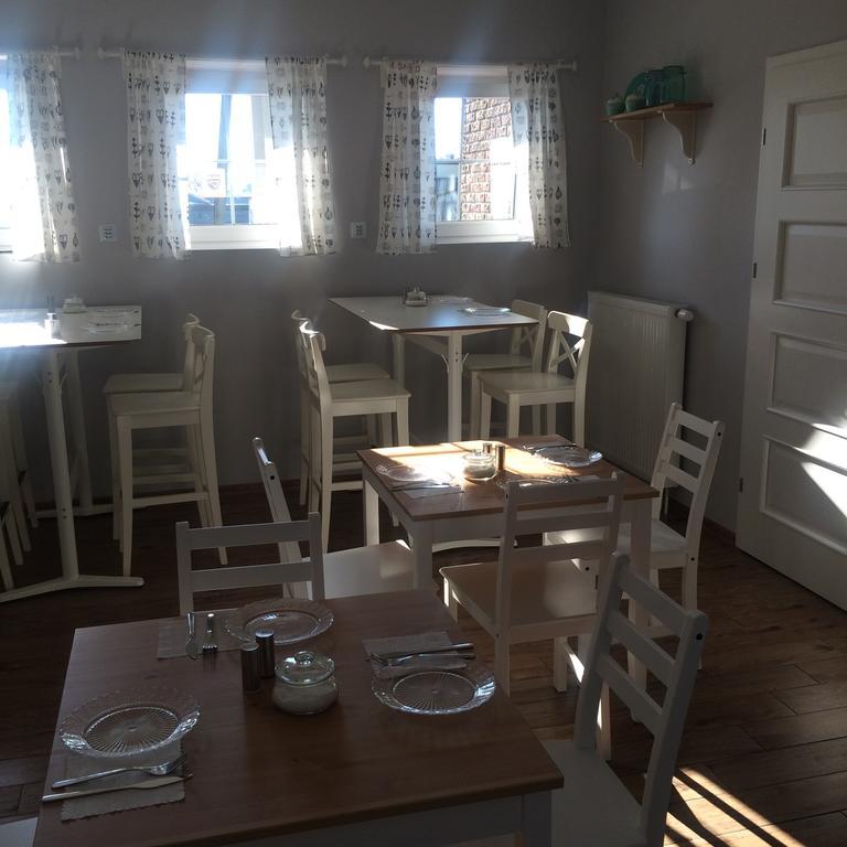 Route 7 Rooms Myślenice Eksteriør billede