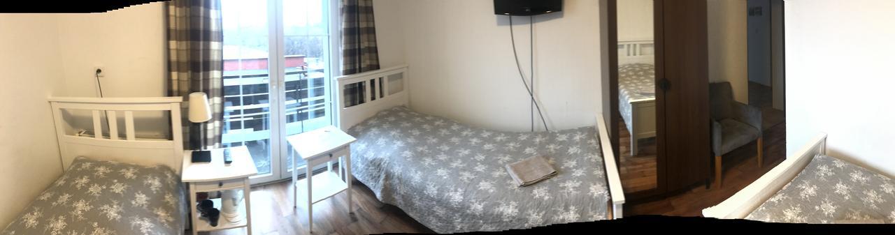 Route 7 Rooms Myślenice Eksteriør billede